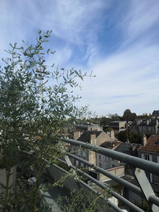 푸아티에 Le Carmelite 아파트 외부 사진